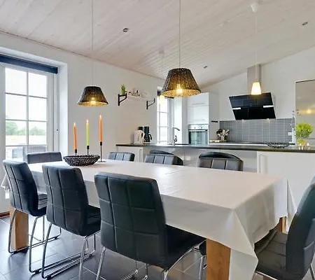 Сasa de vacaciones Five-bedroom Holiday In Blavand 25